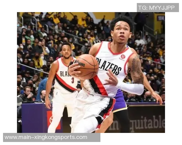 安芬尼西蒙斯分享替补经历：从思考到放松的心路历程