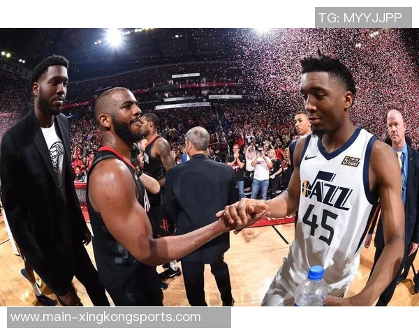 保罗坦言新赛季愿意全场领防对手展现团队精神